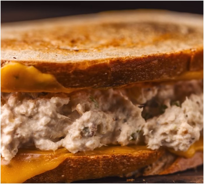 Real New York Deli Tuna Melt Recipe: How to Make the Perfect Sandwich